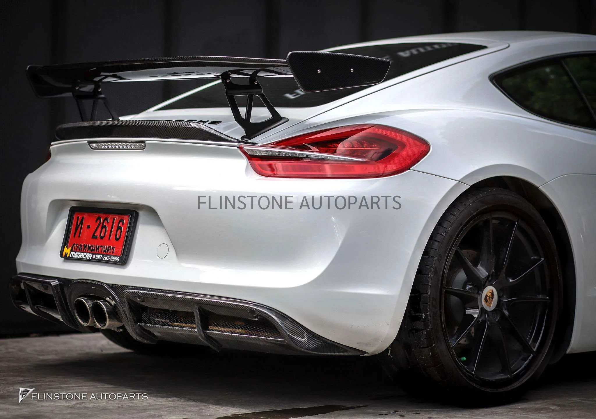 สปอยเลอร์ Carbon Fiber ทรง GT4 สำหรับ Porsche 981 Cayman
