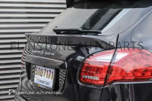 สปอยเลอร์ฝากระโปรงท้ายคาร์บอน PORSCHE Cayenne 958