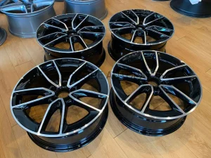 ล้อแท้ C43 Facelift AMG ขอบ 19 นิ้ว