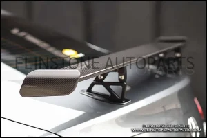 สปอยเลอร์คาร์บอน DMC C63 AMG