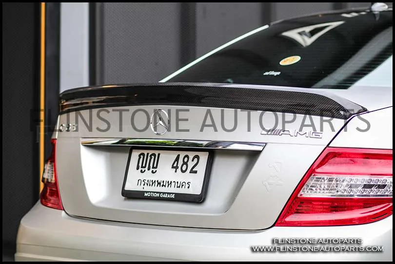 สปอยเลอร์คาร์บอน W204 ทรง BOCADESIGN