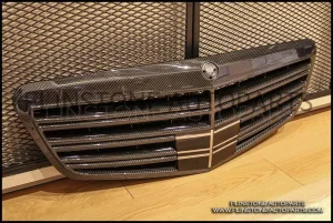 กระจังหน้าคาร์บอน W221 S65 AMG