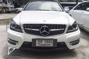 กระจังหน้า W204 Diamond สีดำ ไม่มีขอบ
