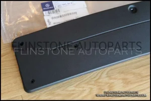 แผ่นรองป้ายทะเบียนของแท้ Mercedes Benz ทุกรุ่น