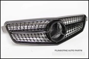 กระจังหน้า W204 แบบเพชร สีดำเงา