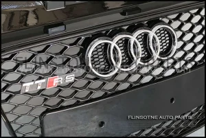 กระจังหน้า AUDI TTRS สีดำเงา ปี 2006-2014