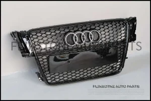 กระจังหน้า AUDI RS5 สีดำเงา ปี 2007-2012
