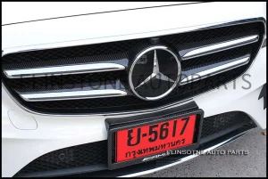 W213 E-Class กระจังหน้า Carbon Kevlar แท้