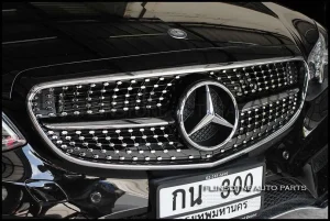 กระจังหน้า Diamond สำหรับ W212 สีดำ
