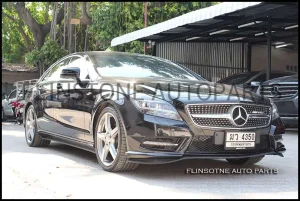 กระจังหน้า W218 CLS ทรง Diamond Grille สีเงิน