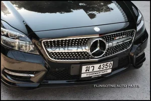 กระจังหน้า W218 CLS ทรง Diamond Grille สีเงิน