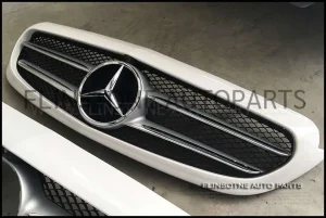 กระจังหน้า W205 AMG สีขาวสำหรับรุ่น Executive