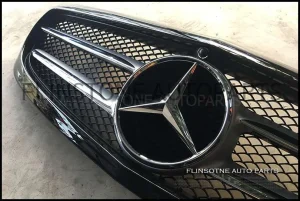 กระจังหน้า W205 AMG สีดำสำหรับรุ่น Executive