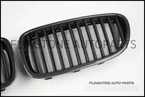 F10 กระจังหน้า M Performance ดำด้าน กรอบ Carbon Kevlar