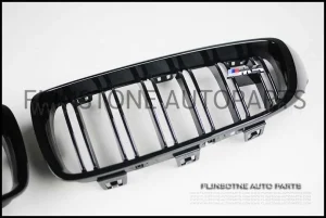 F32 กระจังหน้าสีดำ M4 แท้