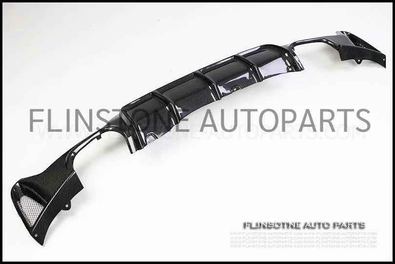 F32 M Performance Carbon Fiber Rear Diffuser[4 Holes]