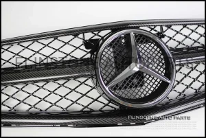 กระจังหน้าคาร์บอน W204 ทรง C63 AMG