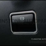 ครอบเบรคมือ W156 GLA