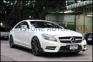 W218 RT Carbon Fiber Side Skirt