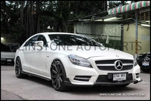 W218 RT Carbon Fiber Front Lip