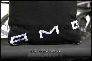 หมอนกำมะหยี่และผ้าห่ม AMG Edition