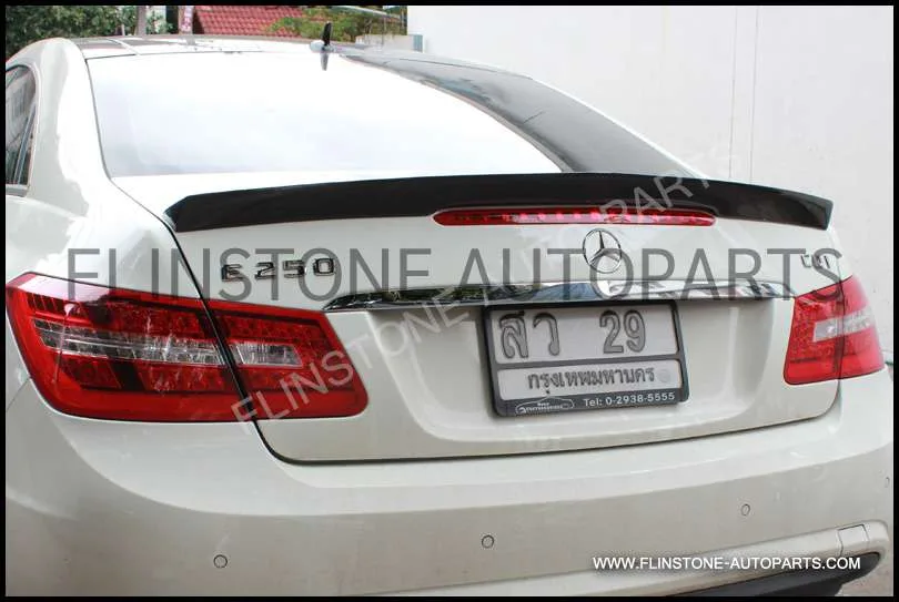 สปอยเลอร์คาร์บอน W207 E-Coupe ทรง BOCADESIGN