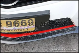 ลิ้นหน้า W204 BOCADESIGN ทรง AMG Black Series คาดแดง