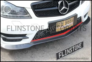 ลิ้นหน้า W204 BOCADESIGN ทรง AMG Black Series คาดแดง
