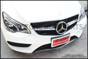 W207 Facelift Carbon Kevlar Front Lip