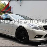 W207 Carbon Fibre Side Skirt