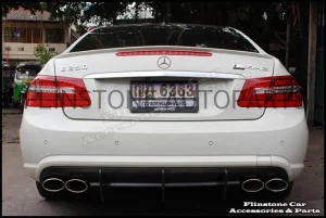 W207 Carbon Fibre BIG Fin Diffuser
