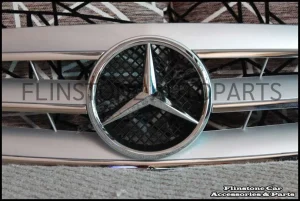 กระจังหน้า W203 C-Class ทรง Diamond สีดำ-โครเมี่ยม