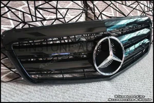W212 E-Class All Black Grille V.2