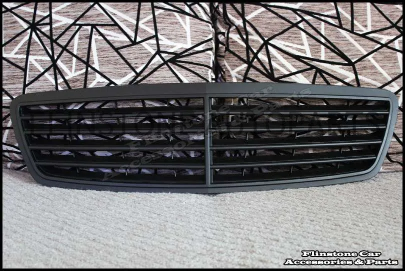 W203 C-Class Matte Black Grille