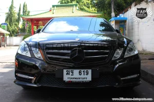 W212 E-Class All Black Grille V.1