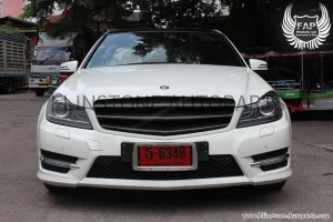 W204 C-Class Carbon Kevlar Front Grille