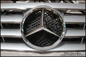 W203 C-Class Silver Grille 4 Fin [CL style]