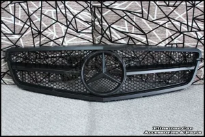W204 C-Class Matte Black Grille [C63 2012]