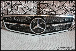 W204 C-Class Black Chrome Grille [C63 2012]