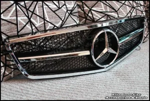 W204 C-Class Black Chrome Grille [C63 2012]