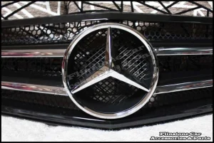 W204 C-Class Black Chrome Grille [C63 Style]