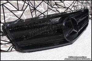 W204 C-Class Black Grille [C63 Style]