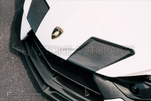 ชุดแต่งรอบคัน Lamborghini Revuelto ทรง 1016 Industries
