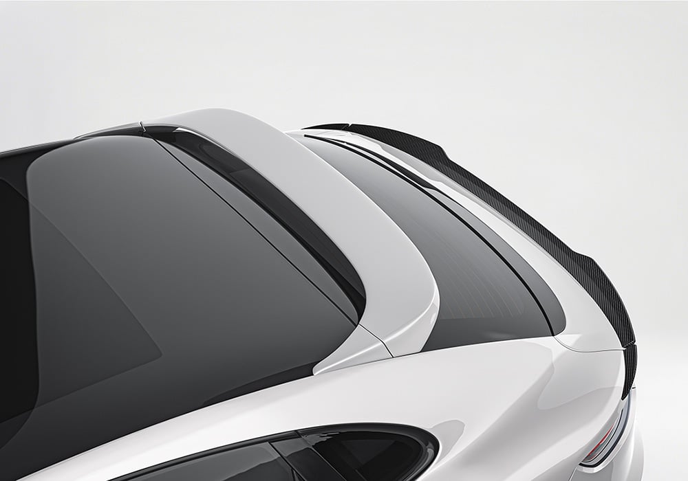 A comprehensive visual demonstrating OEM-grade fitment and step-by-step directions for mounting the aerodynamic kit seamlessly onto the Cayenne