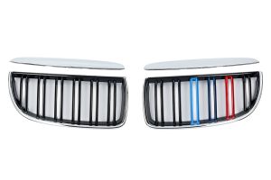 กระจังหน้า BMW E90/E91 เส้นคู่ สีดำเงาขอบโครเมี่ยม พร้อมแถบสามสี