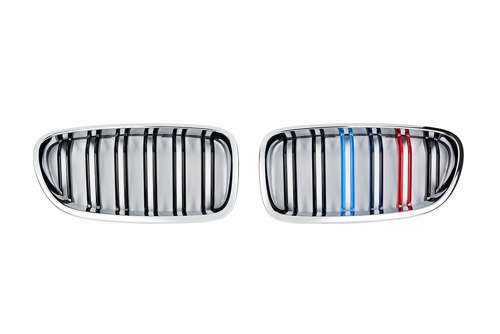 กระจังหน้า BMW F10/F11/F18 เส้นคู่ สีดำเงาขอบโครเมี่ยม พร้อมแถบสามสี