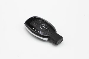 กรอบกุญแจพลาสติก Benz รุ่นเก่า สีดำ