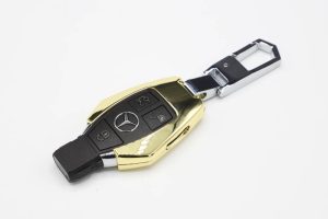 กรอบกุญแจอลูมิเนียม Benz สีทอง