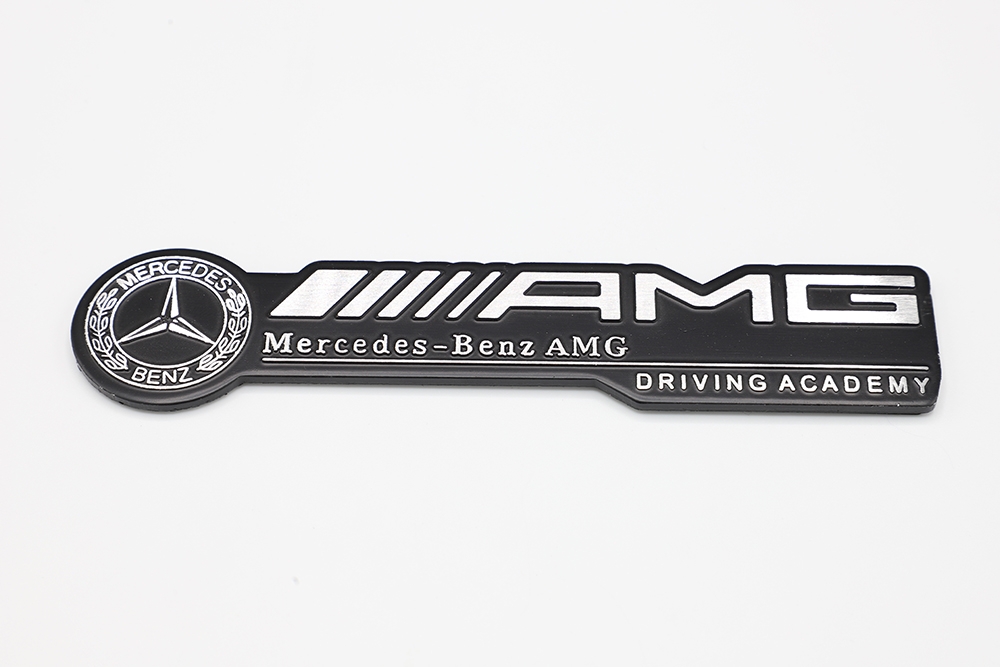 แผ่นเพลทโลโก้ AMG Driving Academy