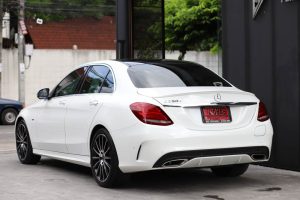 สปอยเลอร์ท้าย W205 ทรง Mercedes Sport สีขาว